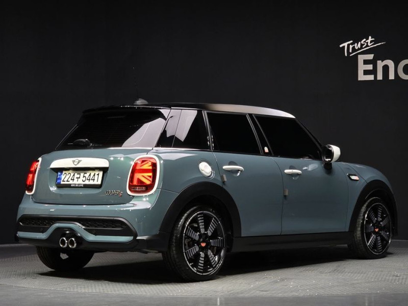 2023 Mini  с пробегом 22 253 км