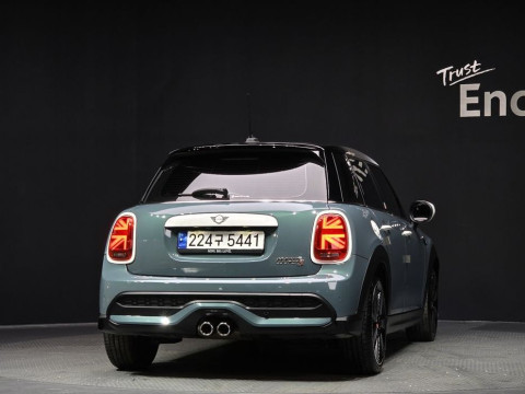 2023 Mini  с пробегом 22 253 км