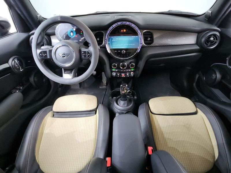 2022 Mini  с пробегом 85 059 км