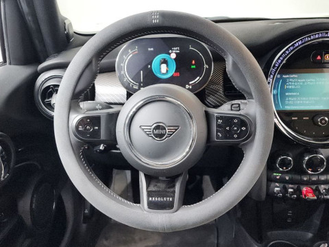 2022 Mini  с пробегом 85 059 км