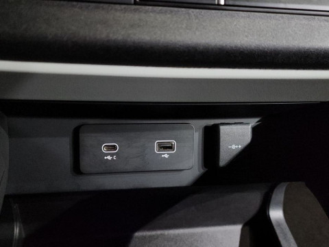 2022 Land Rover Defender с пробегом 38 797 км