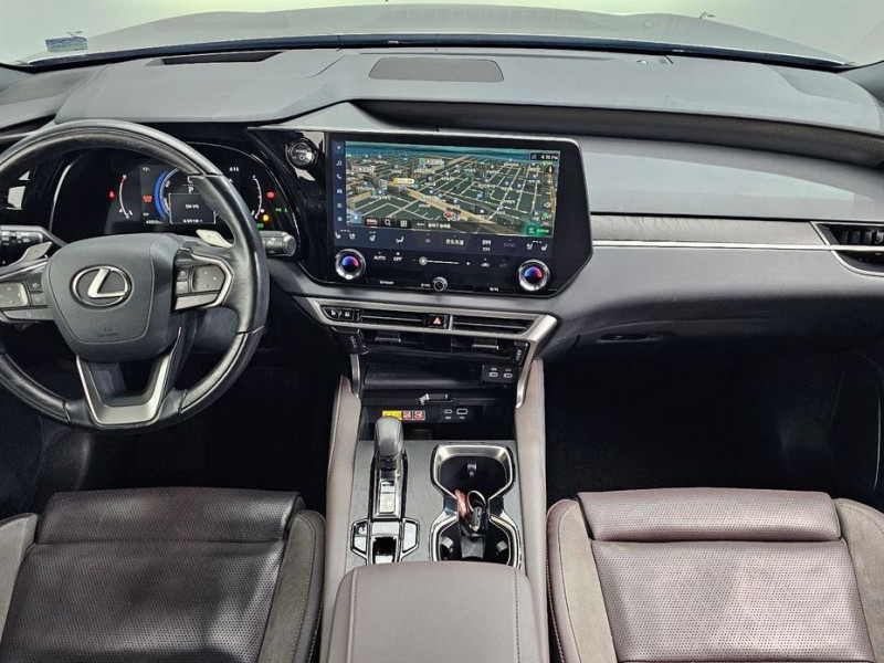 2023 Lexus RX с пробегом 63 223 км