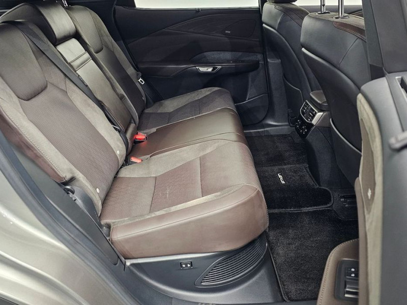 2023 Lexus RX с пробегом 63 223 км