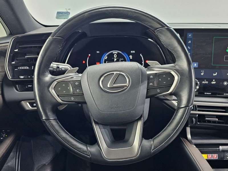 2023 Lexus RX с пробегом 63 223 км