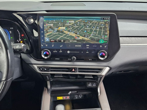 2023 Lexus RX с пробегом 63 223 км