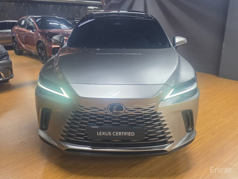2023 Lexus RX с пробегом 39 660 км