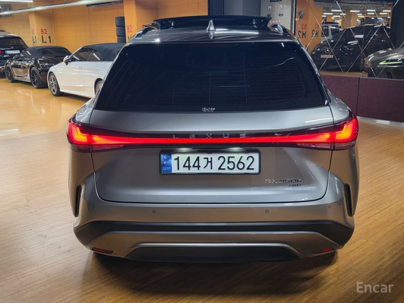 2023 Lexus RX с пробегом 39 660 км