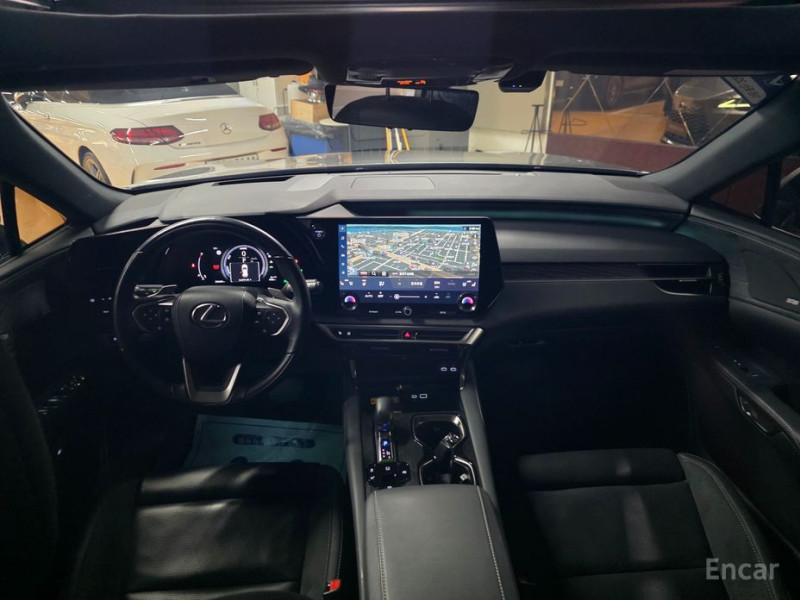 2023 Lexus RX с пробегом 39 660 км