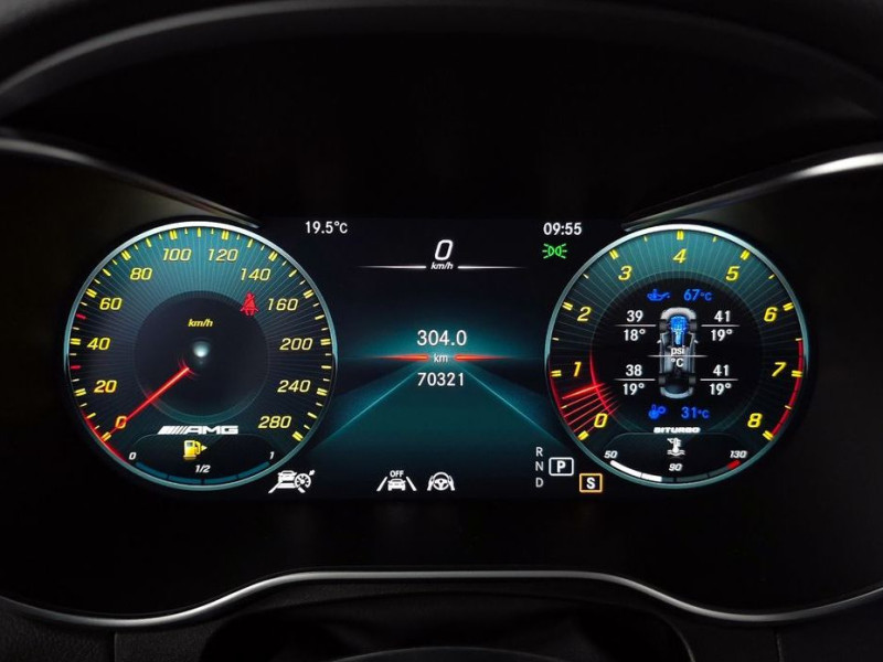 2021 Mercedes-Benz GLC с пробегом 70 321 км