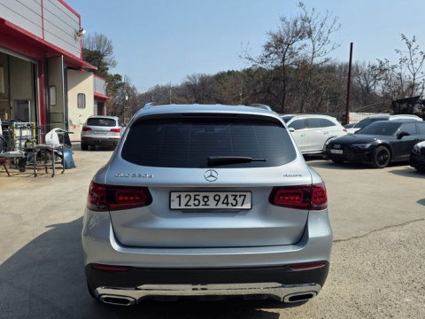 2022 Mercedes-Benz GLC с пробегом 62 328 км