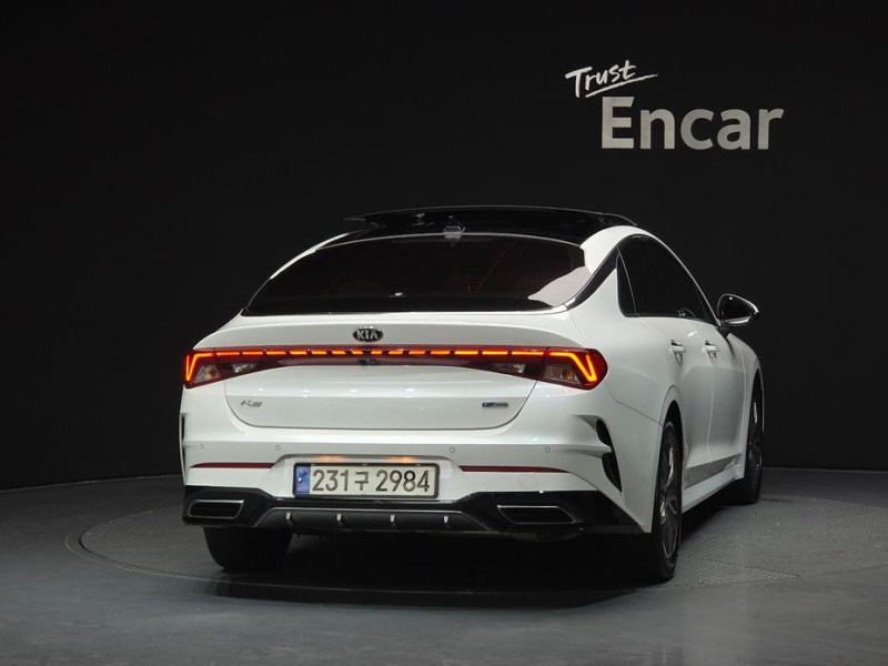 2021 Kia K5 с пробегом 70 936 км