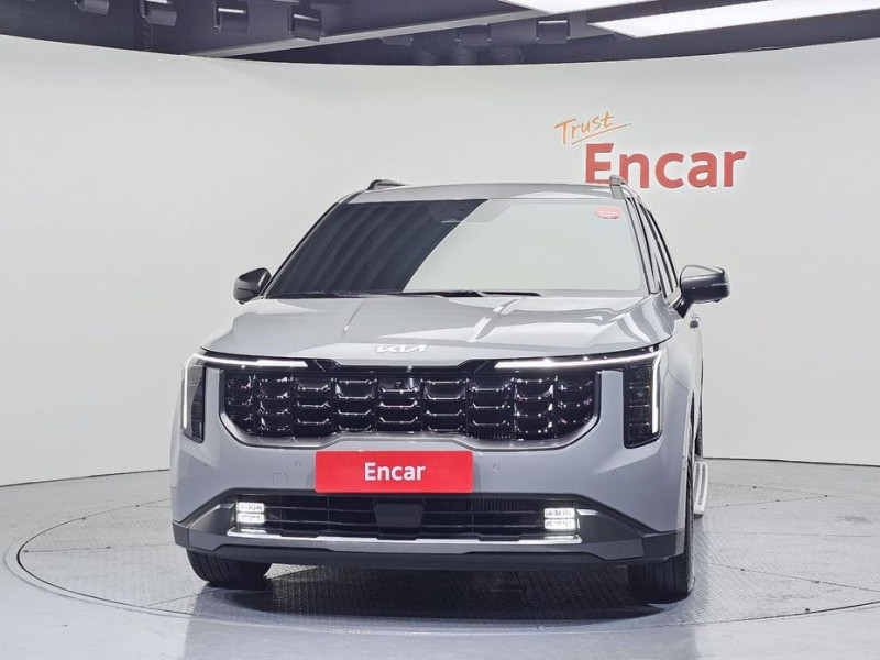 2025 Kia Carnival с пробегом 6 667 км