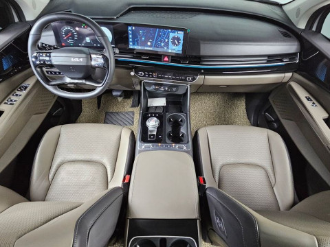 2025 Kia Carnival с пробегом 6 667 км