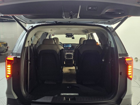 2025 Kia Carnival с пробегом 6 667 км