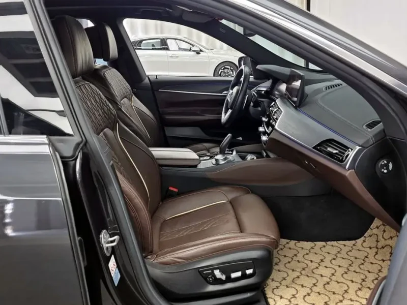 2021 BMW 6 серии с пробегом 78 497 км