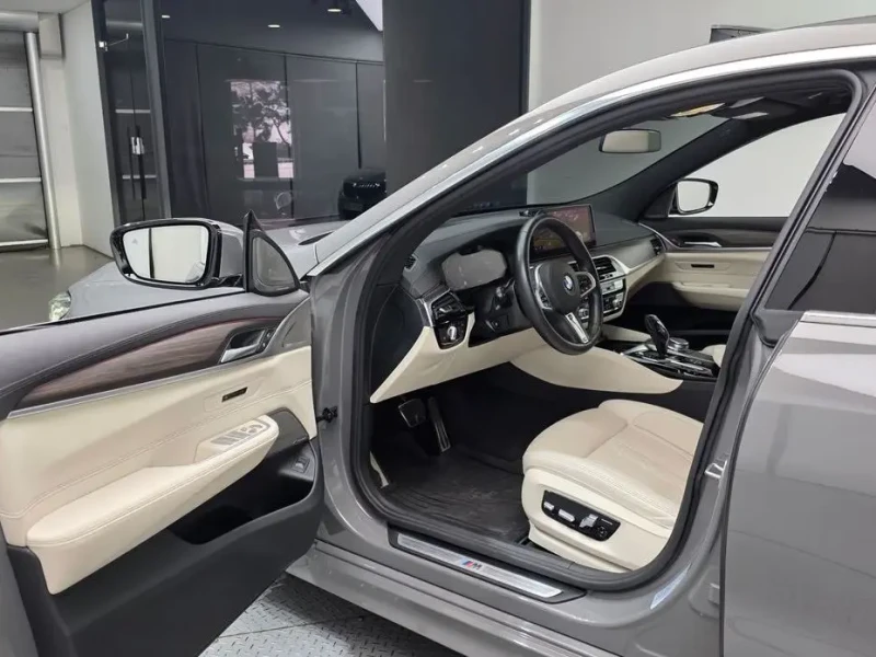 2021 BMW 6 серии с пробегом 75 333 км