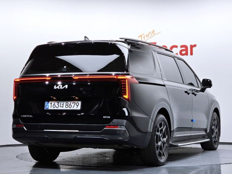 2024 Kia Carnival с пробегом 28 780 км