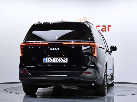 2024 Kia Carnival с пробегом 28 780 км