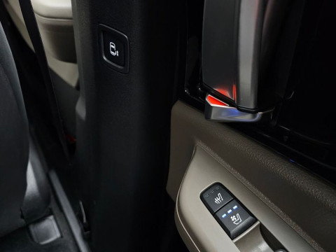 2024 Kia Carnival с пробегом 28 780 км