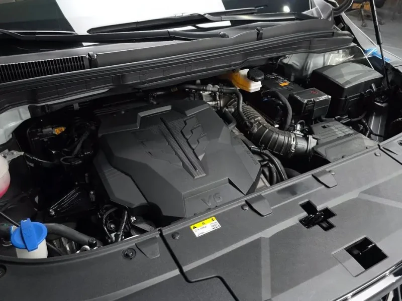 2023 Kia Carnival с пробегом 12 983 км