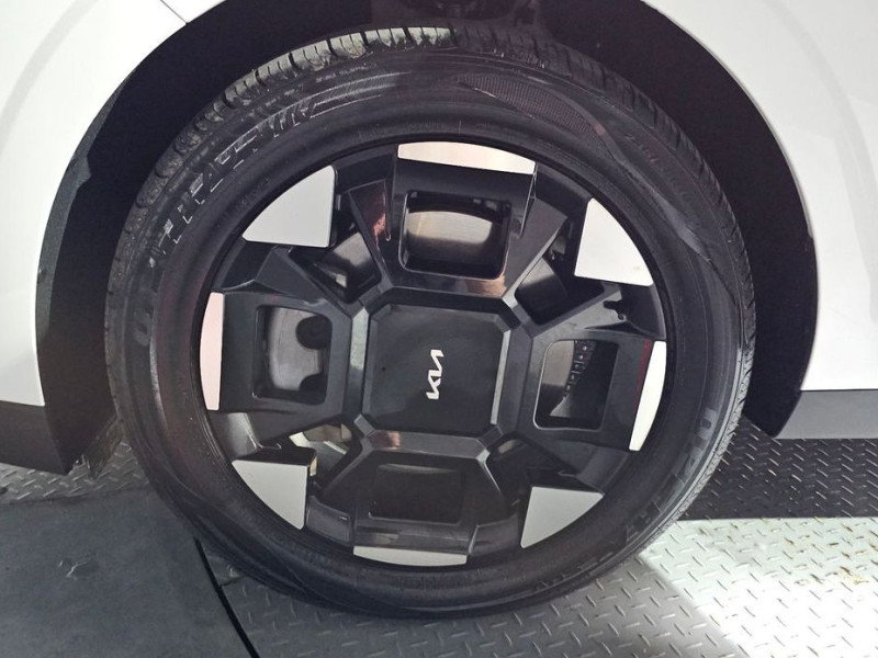 2024 Kia Carnival с пробегом 5 158 км