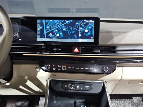 2024 Kia Carnival с пробегом 5 158 км