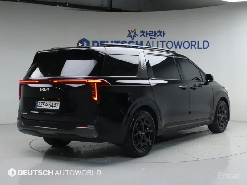 2024 Kia Carnival с пробегом 44 760 км