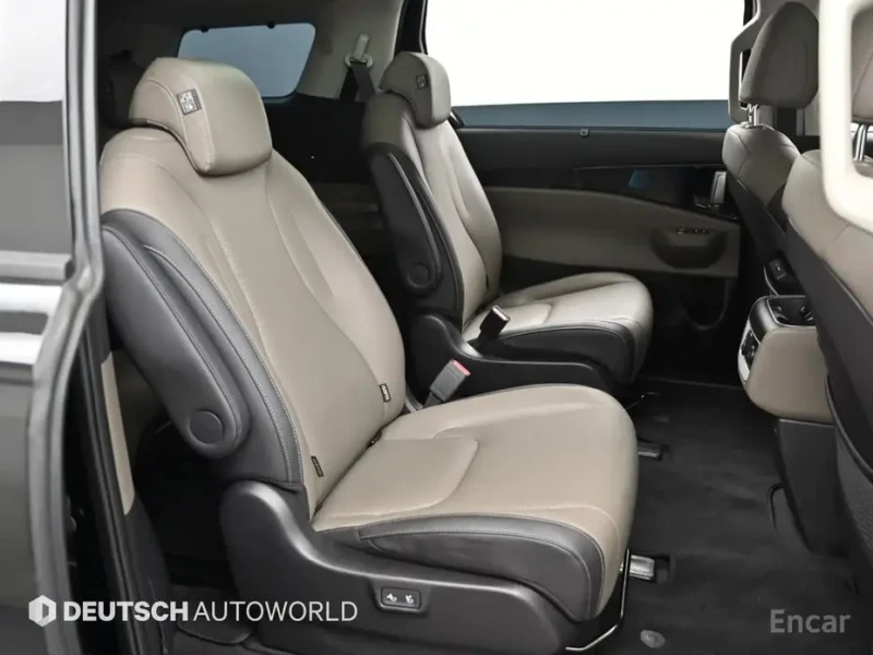 2024 Kia Carnival с пробегом 44 760 км