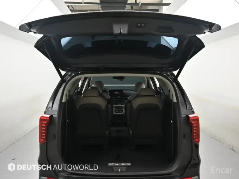 2024 Kia Carnival с пробегом 44 760 км