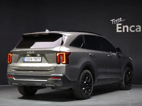 2024 Kia Sorento с пробегом 19 726 км