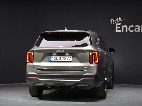 2024 Kia Sorento с пробегом 19 726 км