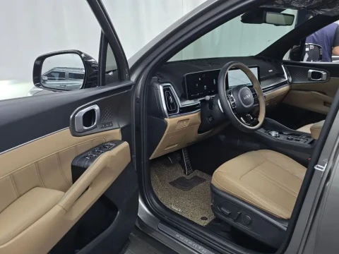 2024 Kia Sorento с пробегом 19 726 км