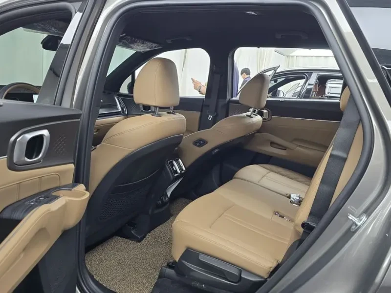 2024 Kia Sorento с пробегом 19 726 км