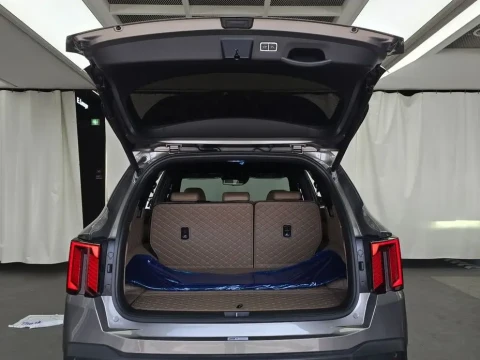 2024 Kia Sorento с пробегом 19 726 км