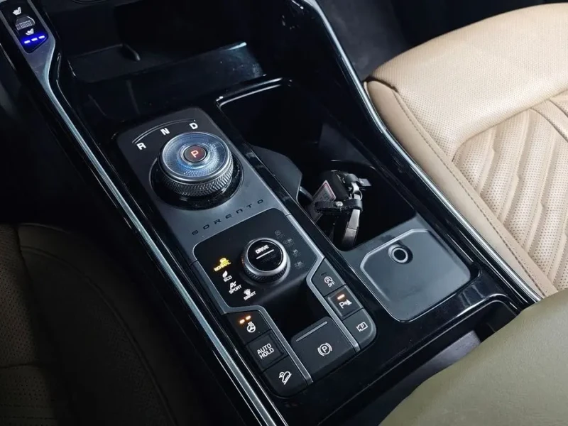 2023 Kia Sorento с пробегом 26 348 км