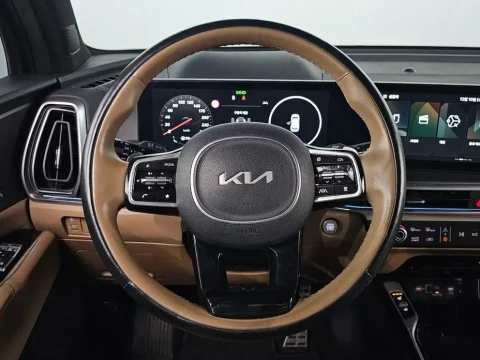 2023 Kia Sorento с пробегом 26 348 км