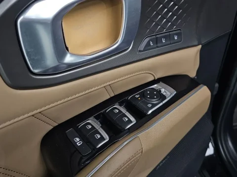 2023 Kia Sorento с пробегом 26 348 км