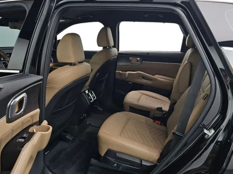 2023 Kia Sorento с пробегом 26 348 км