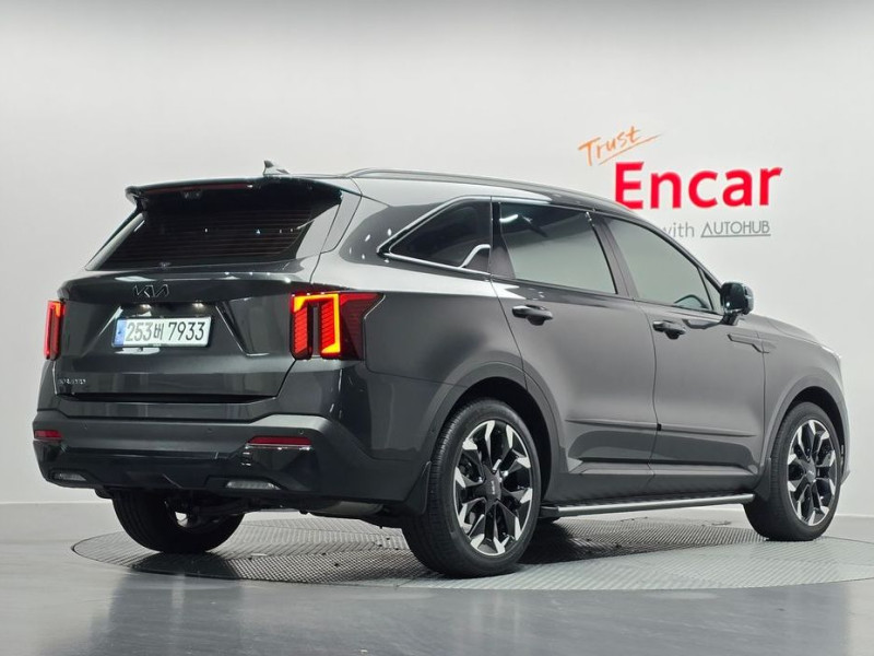 2024 Kia Sorento с пробегом 6 809 км