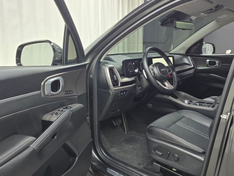 2024 Kia Sorento с пробегом 6 809 км