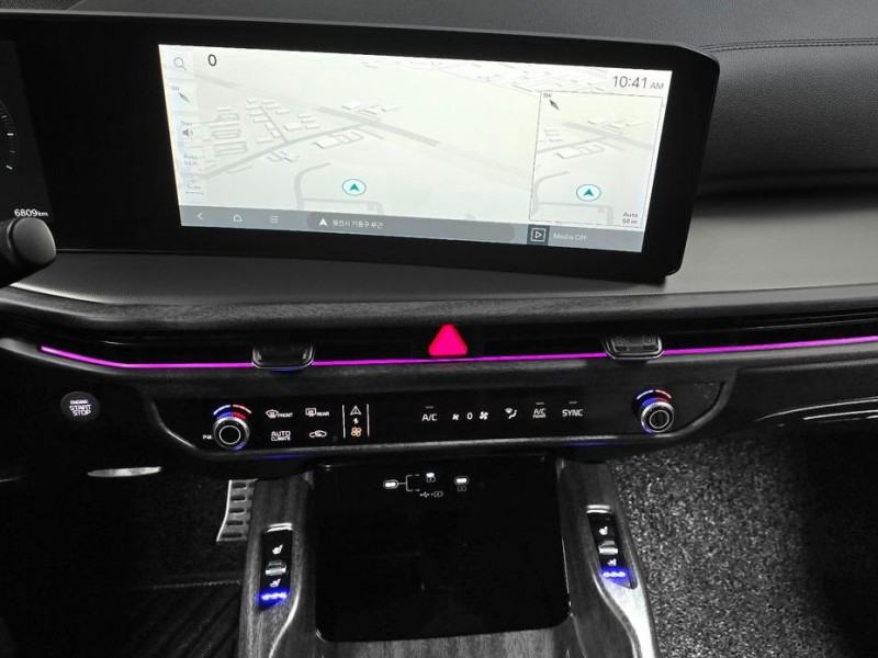 2024 Kia Sorento с пробегом 6 809 км