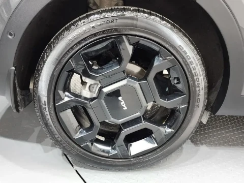 2024 Kia Sorento с пробегом 14 610 км