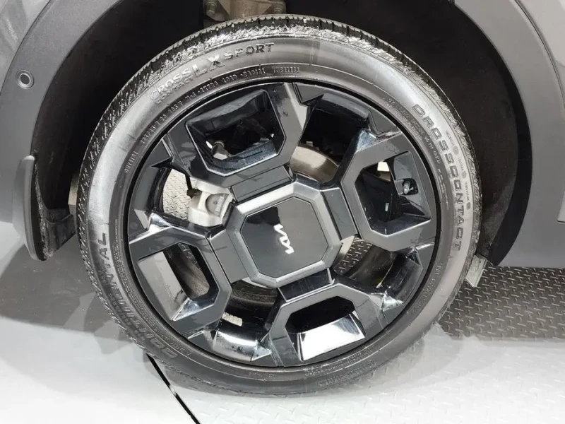 2024 Kia Sorento с пробегом 14 610 км