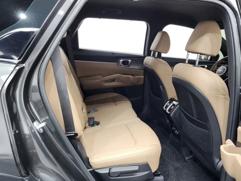 2024 Kia Sorento с пробегом 14 610 км