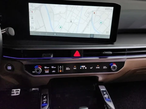 2024 Kia Sorento с пробегом 14 610 км