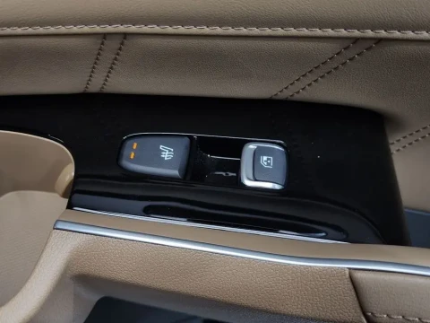 2024 Kia Sorento с пробегом 14 610 км