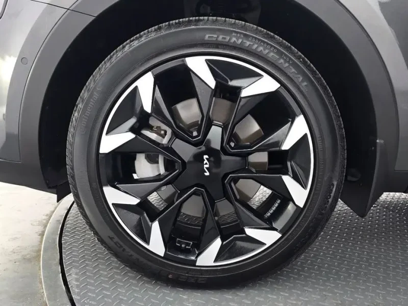 2023 Kia Sorento с пробегом 19 595 км