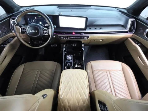 2023 Kia Sorento с пробегом 19 595 км