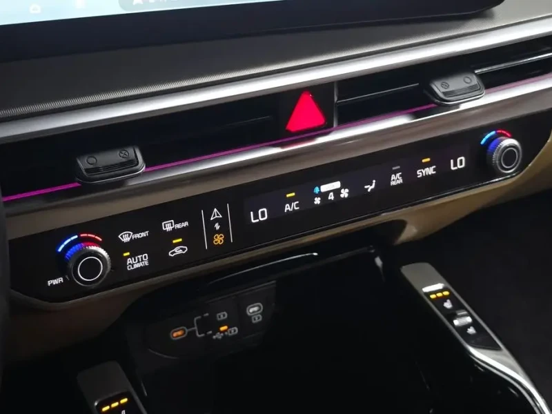 2023 Kia Sorento с пробегом 19 595 км