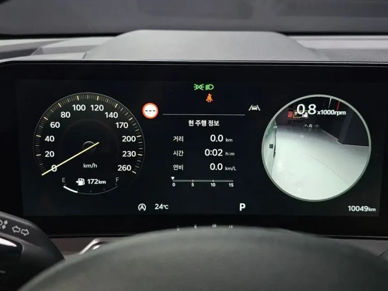 2025 Kia Sorento с пробегом 10 049 км